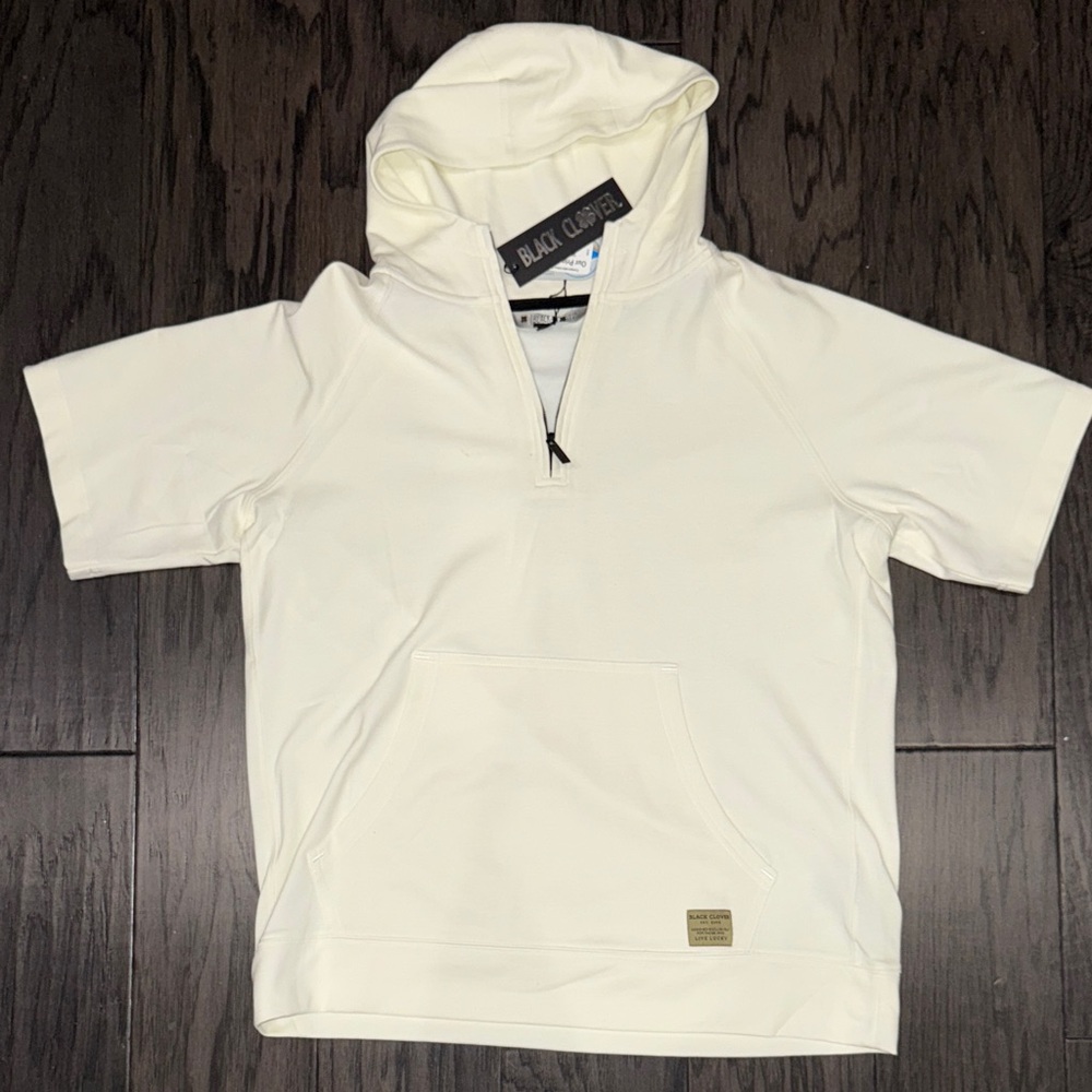 Black Clover Men's White Short Sleeve Hoodie